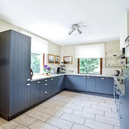 Holiday home Westerwald Ferien - 21 Personen - Kino, Bar, Sauna Und Whirlpool Schutzbach