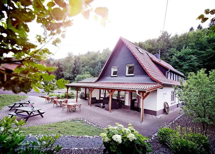 בית נופש Westerwald Ferien - 21 Personen - Kino, Bar, Sauna Und Whirlpool *